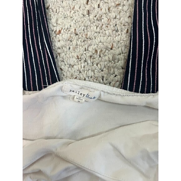 Bailey Blue - Picture 6 of 9